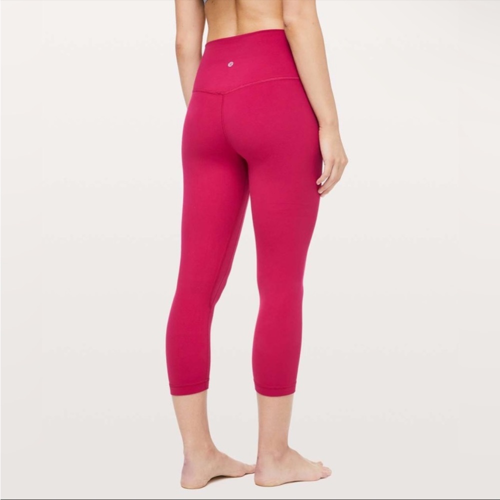 New with Tags Lululemon 21” Align Crop Ruby Red size 2